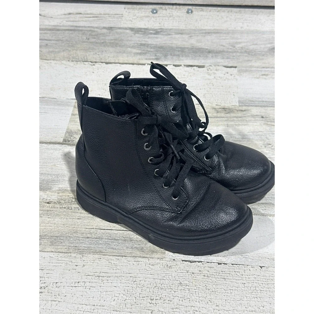 Art Class Combat Boots Girls Size 2 Black Faux Leather Lace Up‎ Grunge GUC